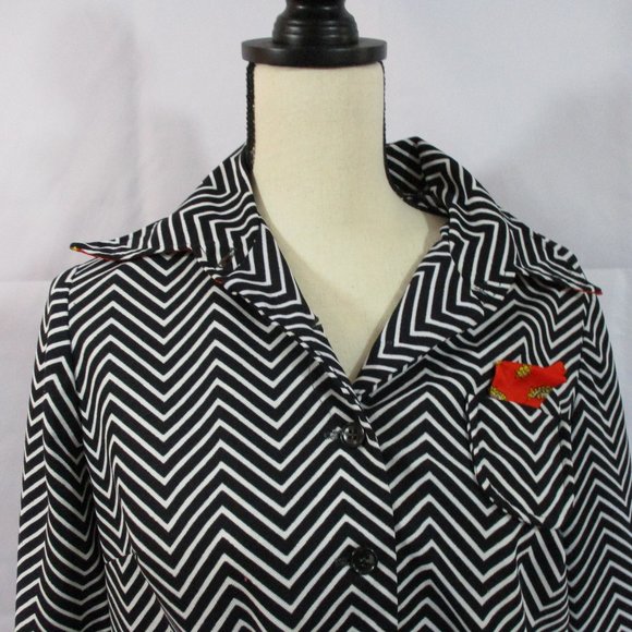 Vintage Black and White Stripe Button Up Shirt - Picture 4 of 8